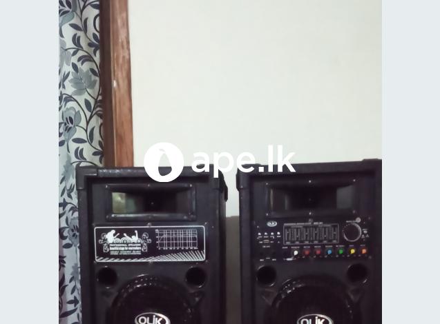 Olik sound speakers.