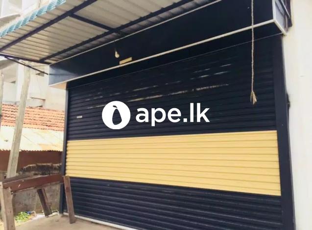 Shop Rent in Negombo Beach road(Palagathurei)