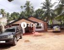 Land Sale with a House in Kadawatha, Mawaramandiya