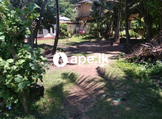 Land for sale in Matara town area